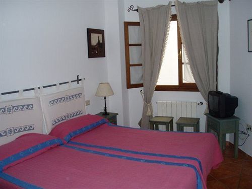Hotel Morales *