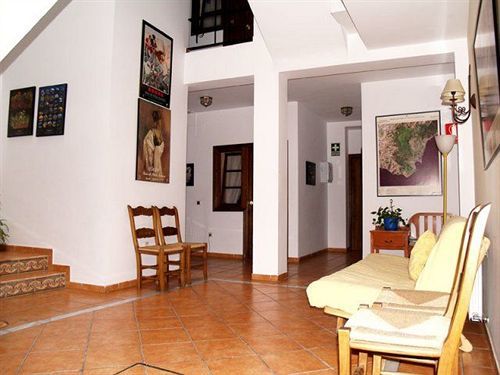 Hotel Morales *