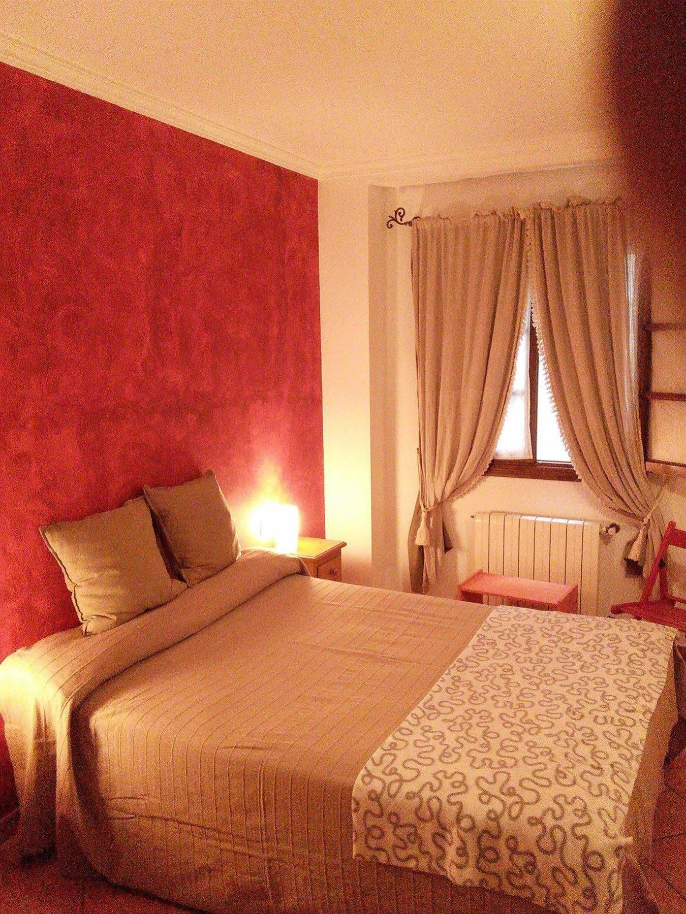 Morales Hotel